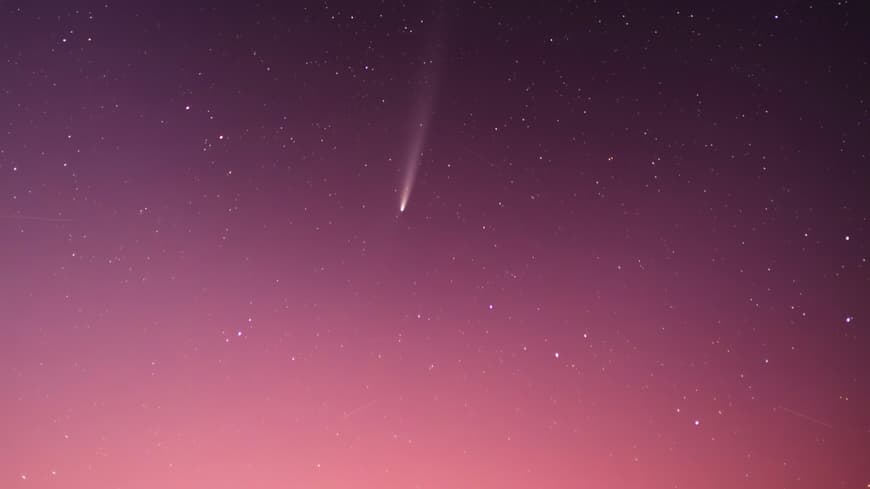 Welche Sternzeichen das Glück in diesem Herbst auf ihrer Seite haben? Das erfährst du hier. Nachthimmel mit Sternen