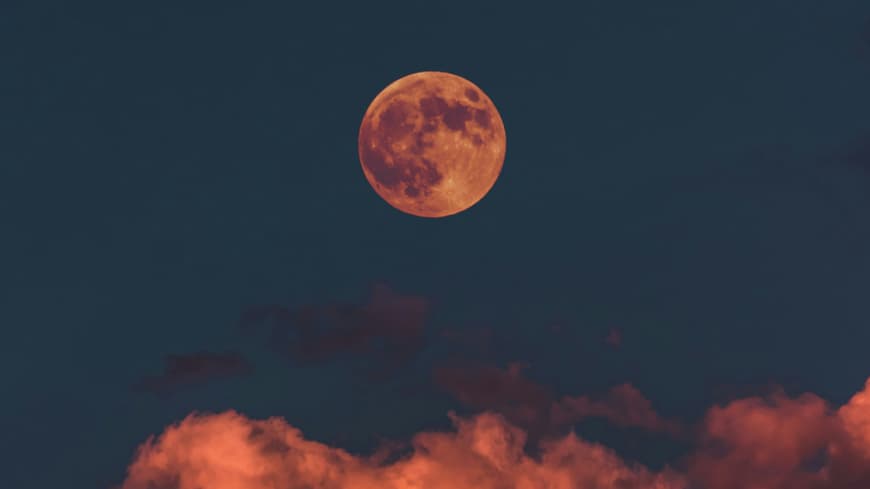 Für welche 3 Sternzeichen der heutige Blutmond eine dramatische Veränderung bedeutet, liest du hier. Blutmond Vollmond