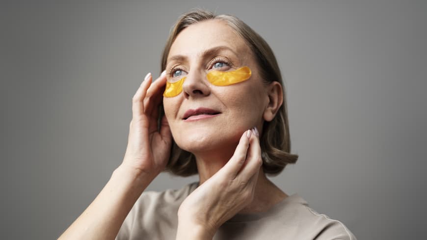 Frau mit Eye Patches Frau mit Eye Patches