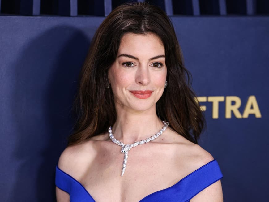 Anne Hathaway Anne Hathaway